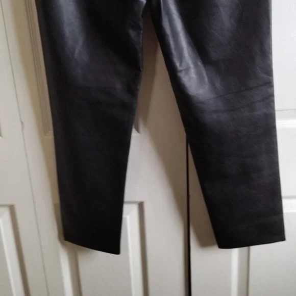 We the Free faux leather Zip up black pants size 29 pockets ankle High Rise